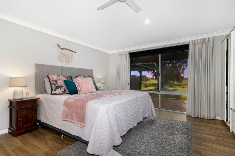 Photo - Ambergate WA 6280 - Image 12