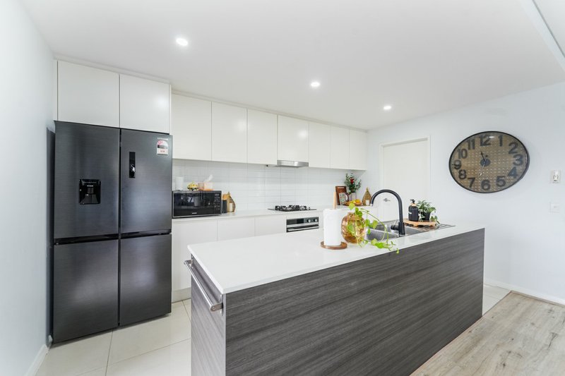 Photo - Apartment 13/2-10 Tyler Street, Campbelltown NSW 2560 - Image 5