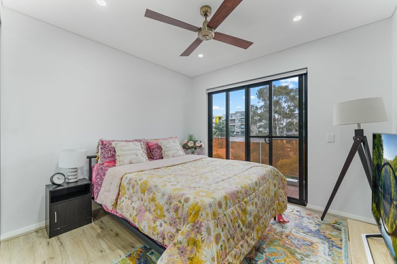 Photo - Apartment 13/2-10 Tyler Street, Campbelltown NSW 2560 - Image 7