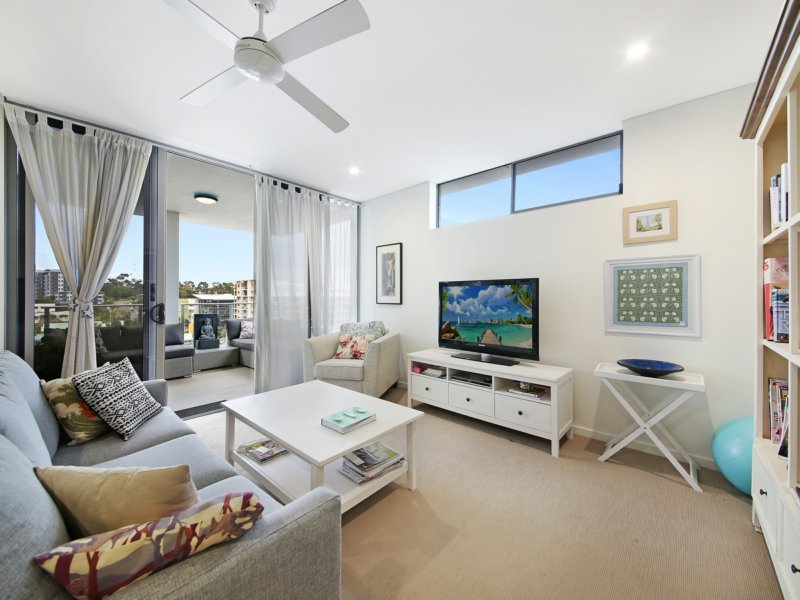 Photo - Apartment 174/3 Lakefront Crescent, Varsity Lakes QLD 4227 - Image 6