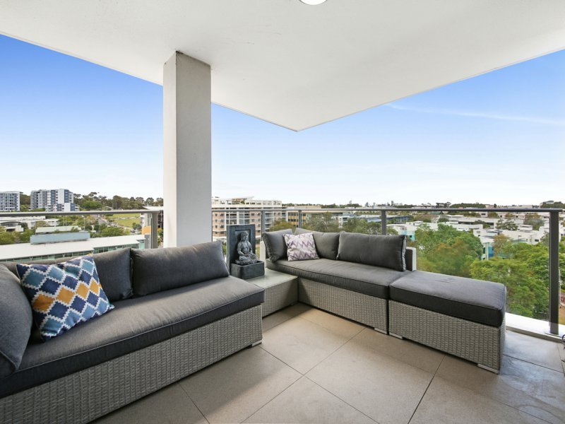 Photo - Apartment 174/3 Lakefront Crescent, Varsity Lakes QLD 4227 - Image 9