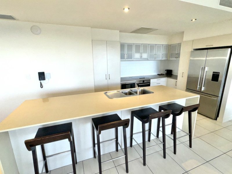 Photo - Apartment 2/2B Horseshoe Bay Road, Bowen QLD 4805 - Image 11