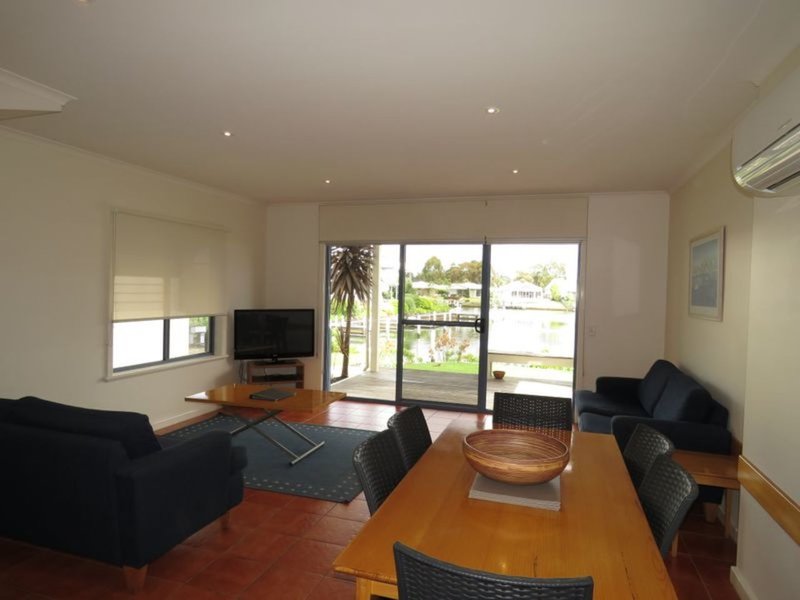 Photo - Apartment 24/11 Mitchell Street, Paynesville VIC 3880 - Image 4