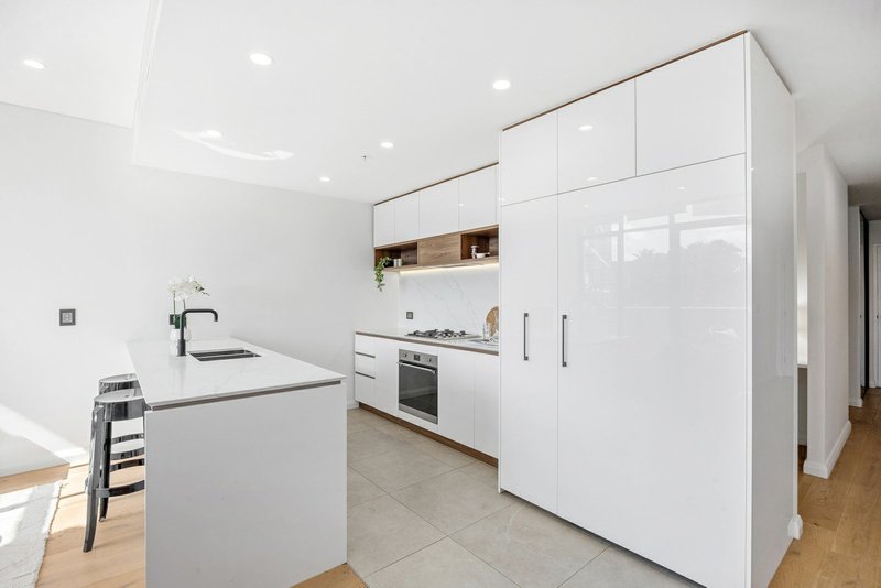 Photo - Apartment 303/2 Regent Street, Petersham NSW 2049 - Image 5