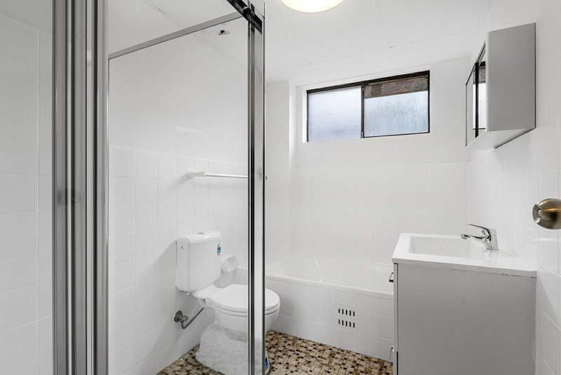 Photo - Apartment 3/20-24 Sir Joseph Banks Street, Bankstown NSW 2200 - Image 8