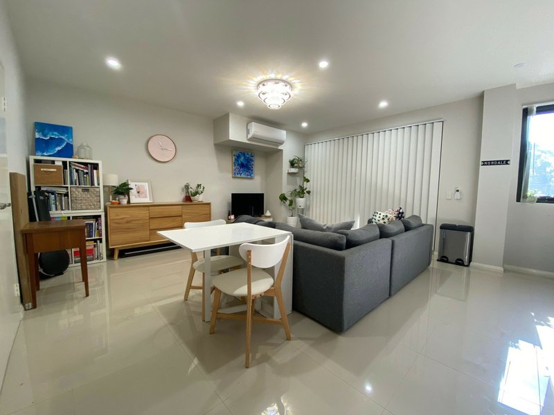 Photo - Apartment 409a/240 Great Western Highway, Kingswood NSW 2747 - Image 1