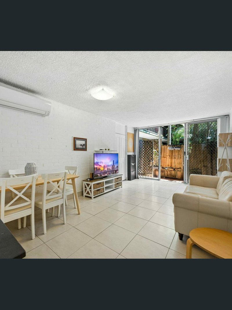 Apartment 4/124 Sir Fred Schonell Drive, St Lucia QLD 4067