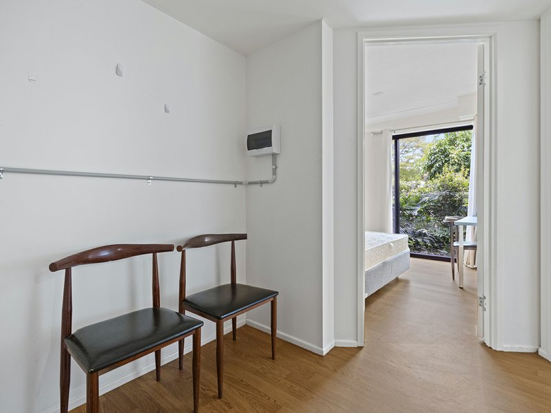 Photo - Apartment 4/23 Warren Street, St Lucia QLD 4067 - Image 11