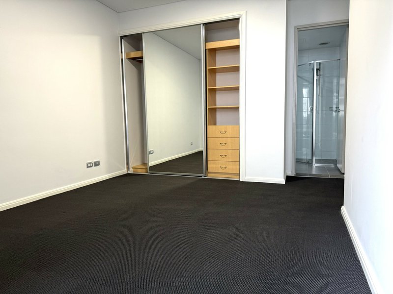 Photo - Apartment 435/2 Mill Park Street, Rhodes NSW 2138 - Image 4