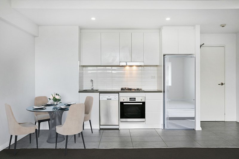 Photo - Apartment 4/45 South Parade, Campsie NSW 2194 - Image 2