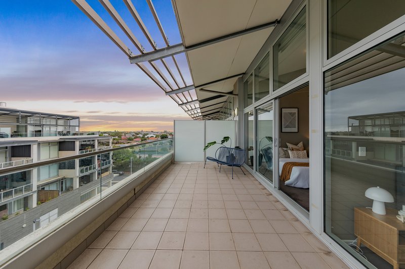 Photo - Apartment 504/16-18 Wirra Drive, New Port SA 5015 - Image 13