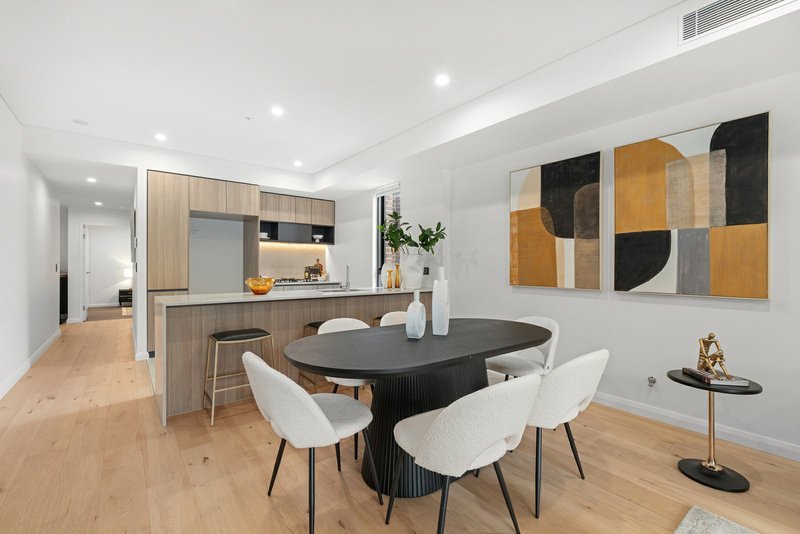 Photo - Apartment 607/5 Regent Street, Petersham NSW 2049 - Image 5