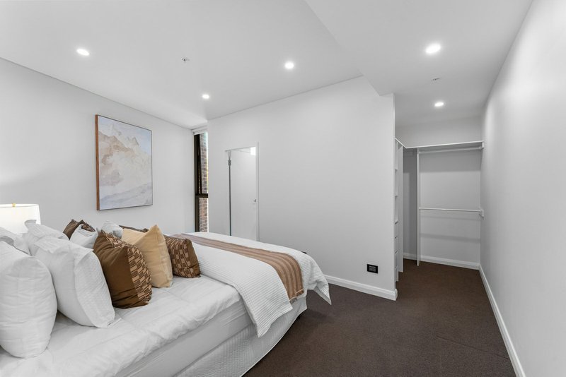 Photo - Apartment 608/5 Regent Street, Petersham NSW 2049 - Image 8
