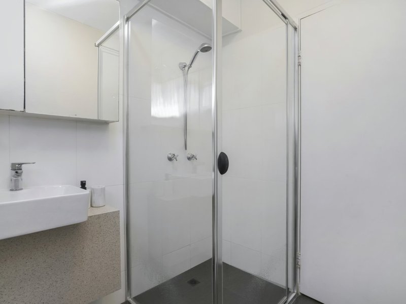 Photo - Apartment 6/26 Lang Parade, Auchenflower QLD 4066 - Image 6