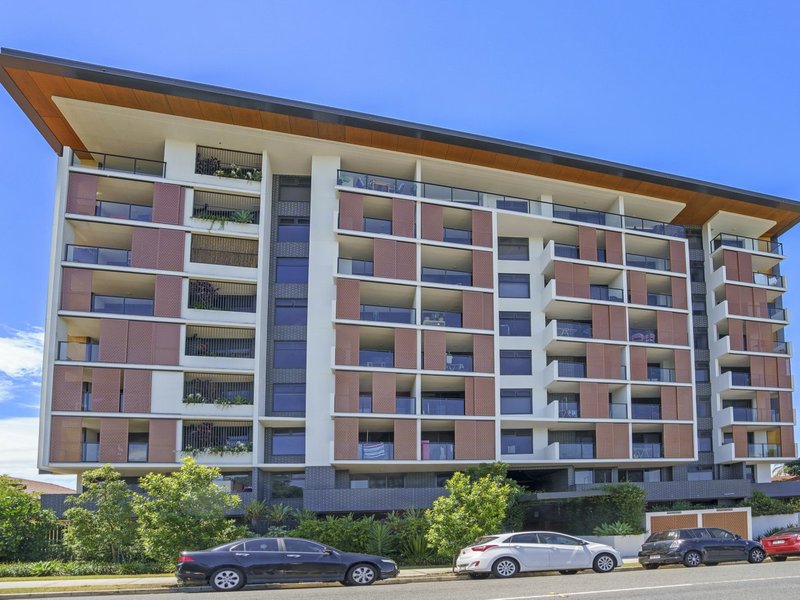 Photo - Apartment 801/125 Station Road, Indooroopilly QLD 4068 - Image 2