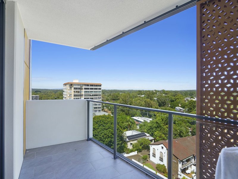 Photo - Apartment 801/125 Station Road, Indooroopilly QLD 4068 - Image 3