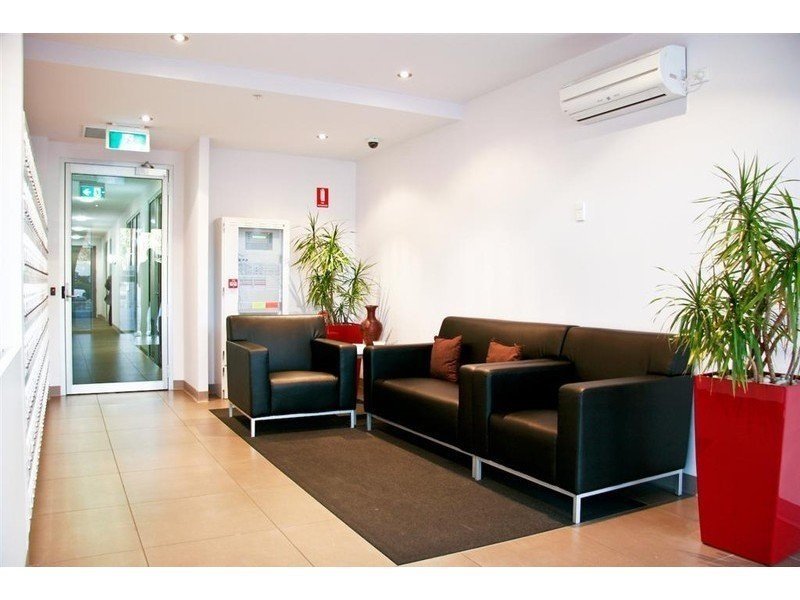 Photo - Apartment 804, 304 Waymouth Street, Adelaide SA 5000 - Image 3