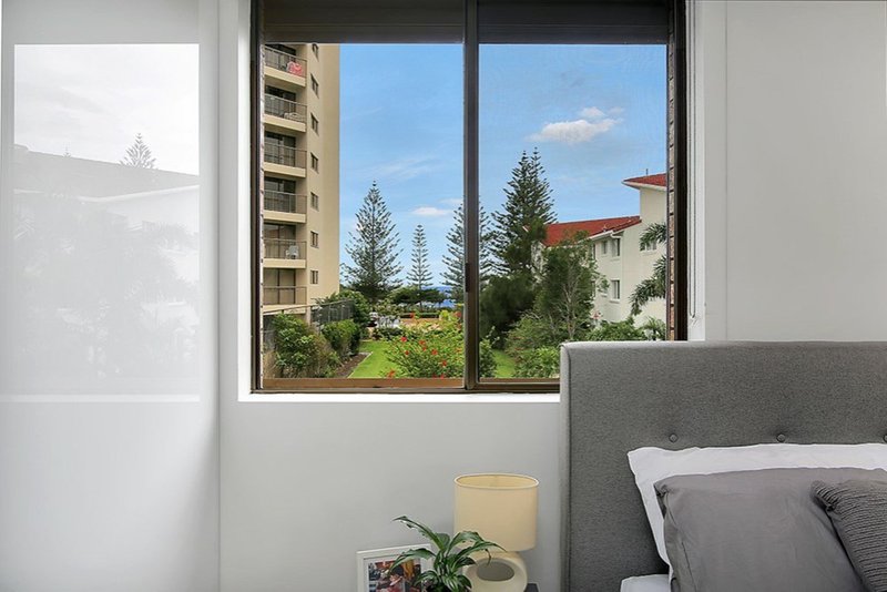 Photo - Apartment 8/1927 Gold Coast Highway, Burleigh Heads QLD 4220 - Image 12