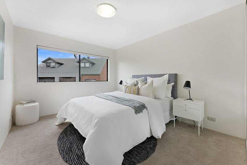 Photo - Apartment E204/21-27 Princes Highway, St Peters NSW 2044 - Image 9