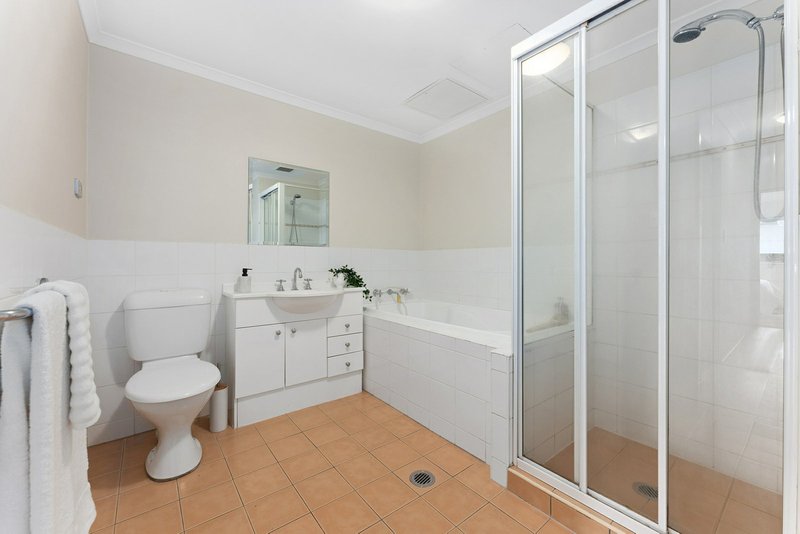 Photo - Apartment E204/21-27 Princes Highway, St Peters NSW 2044 - Image 11