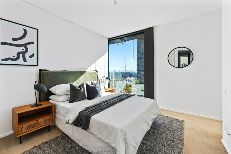 Photo - Apartment E2104/3 Carlton Street, Chippendale NSW 2008 - Image 2