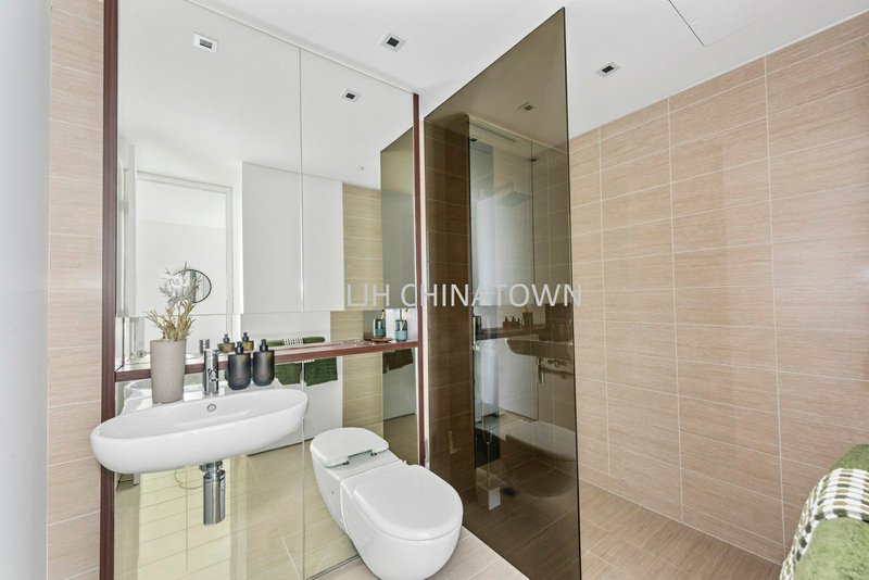 Photo - Apartment E2104/3 Carlton Street, Chippendale NSW 2008 - Image 4