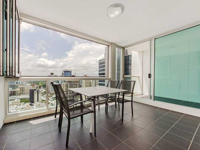 Photo - Apartment/3302/ Albert Street, Brisbane QLD 4000 - Image 4