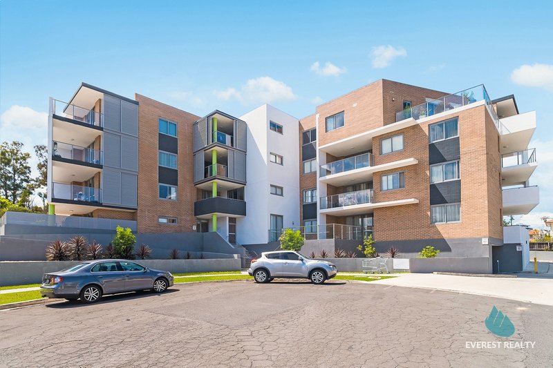 Photo - APT 142/1 Meryll Avenue, Baulkham Hills NSW 2153 - Image 3
