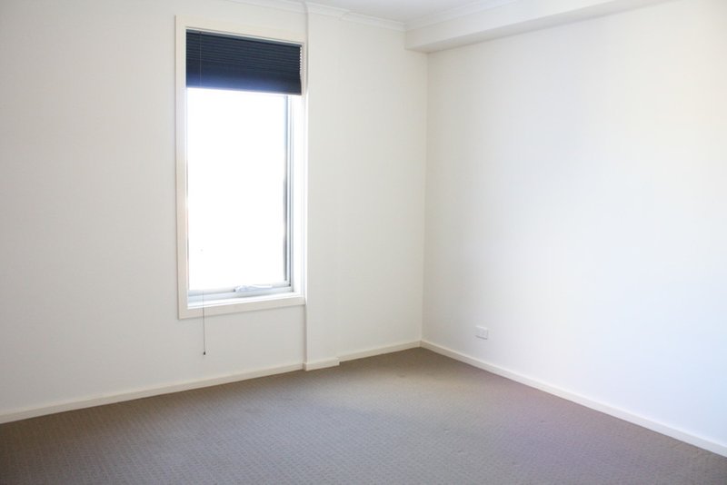 Photo - Apt 16, 22-26 Goodall Parade, Mawson Lakes SA 5095 - Image 6