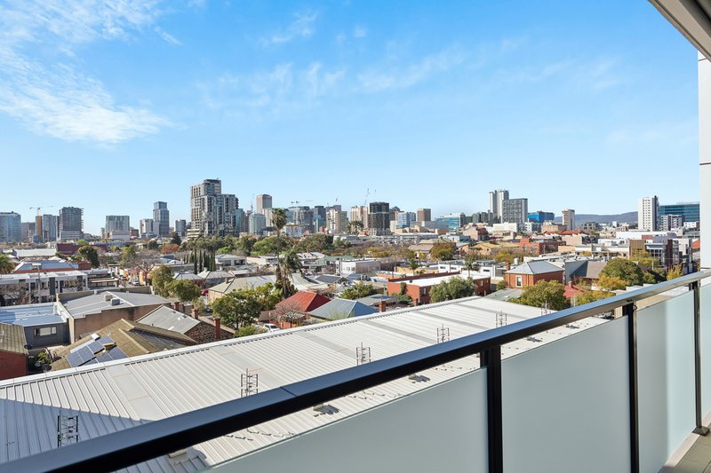 Photo - APT 505/62-65 South Terrace, Adelaide SA 5000 - Image 4