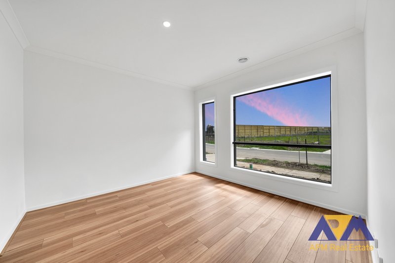 Photo - Area B/61 Argant Loop, Sunbury VIC 3429 - Image 4