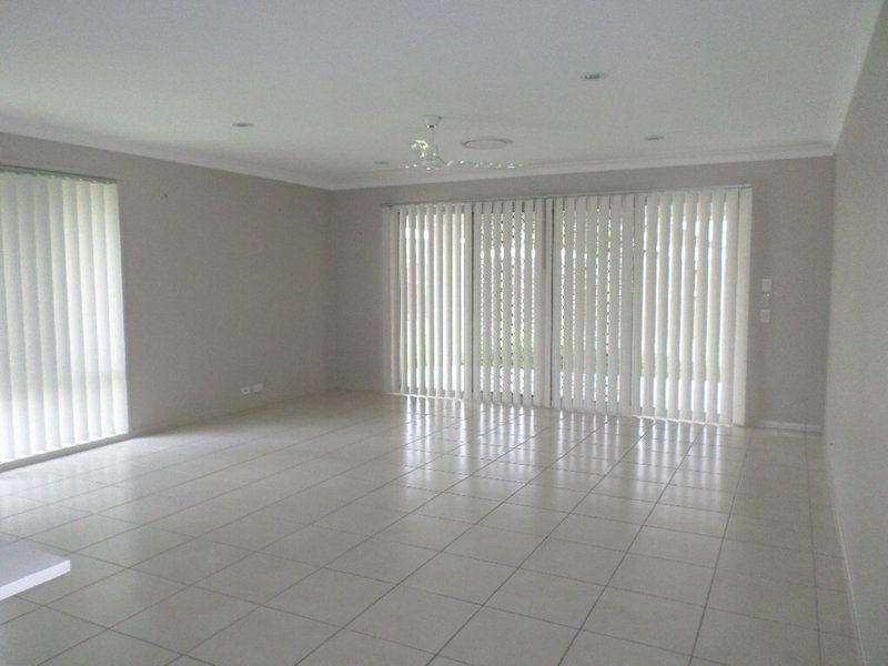 Photo - Augustine Heights QLD 4300 - Image 3