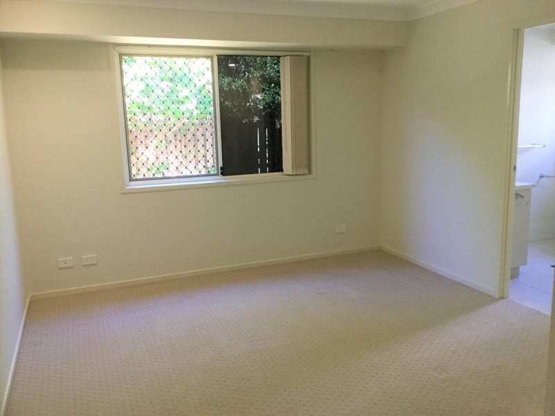 Photo - Augustine Heights QLD 4300 - Image 4