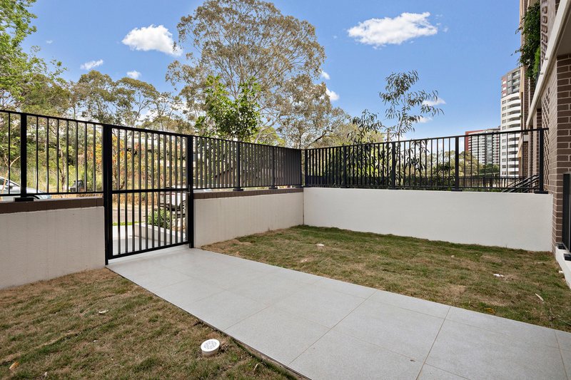 Photo - b03/8 Garthowen Crescent, Castle Hill NSW 2154 - Image 6