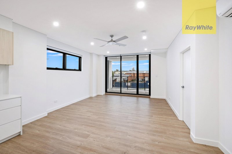 Photo - B106/40 Hoskins Avenue, Bankstown NSW 2200 - Image 11
