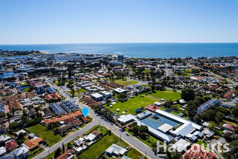 Photo - b/11B Hackett Street, Mandurah WA 6210 - Image 11