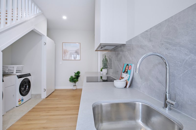 Photo - B1.U4/22 Nerida Lane, Milton QLD 4064 - Image 10