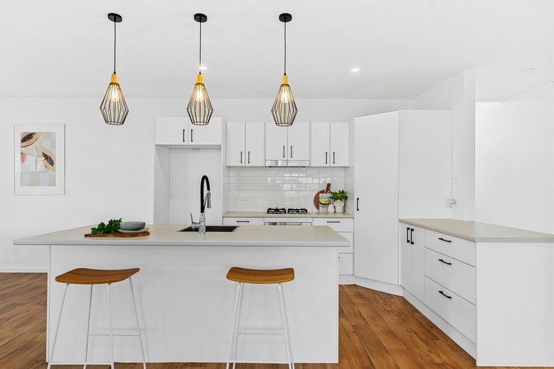 Photo - B/2 Hayden Close, Watanobbi NSW 2259 - Image 6