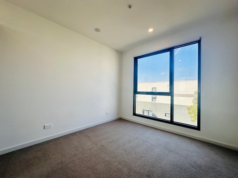 Photo - B204/29 Browns Road, Clayton VIC 3168 - Image 5