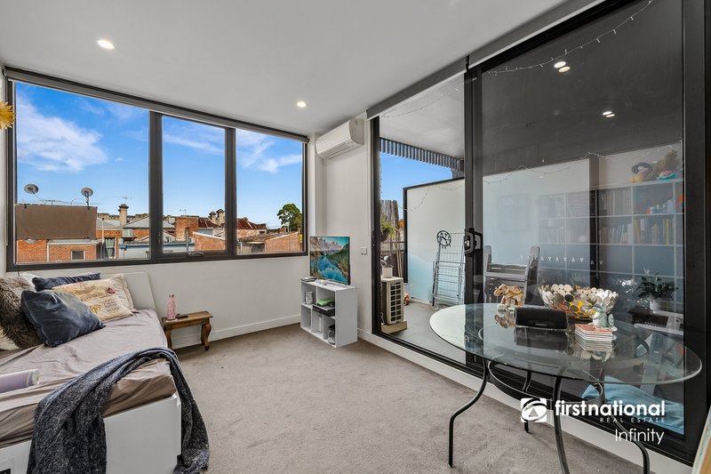 Photo - B205/12 Albert Street, Hawthorn East VIC 3123 - Image 2