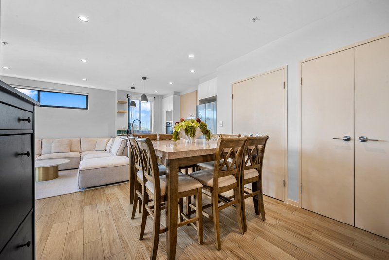 Photo - B303/35 Rawson Street, Auburn NSW 2144 - Image 6