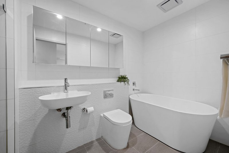 Photo - B303/35 Rawson Street, Auburn NSW 2144 - Image 7