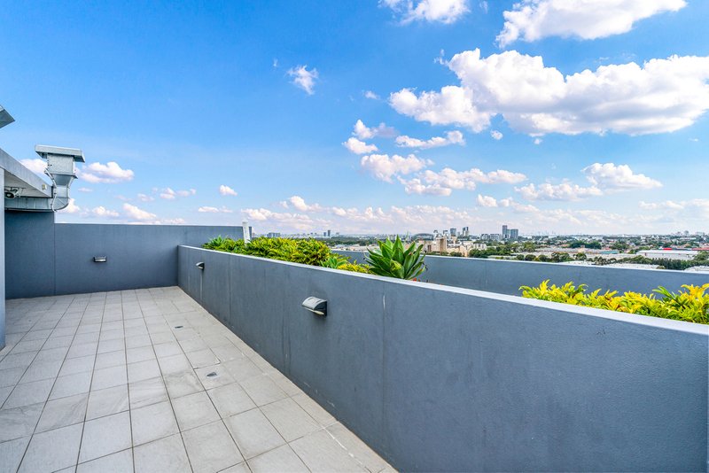 Photo - B303/35 Rawson Street, Auburn NSW 2144 - Image 13