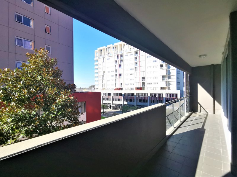 Photo - B306/1 Jack Brabham Drive, Hurstville NSW 2220 - Image 3