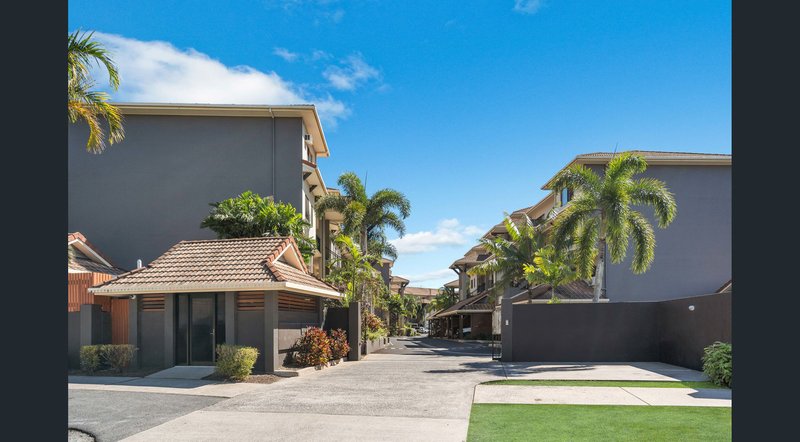 Photo - B4/2-8 Rigg Street, Woree QLD 4868 - Image 7