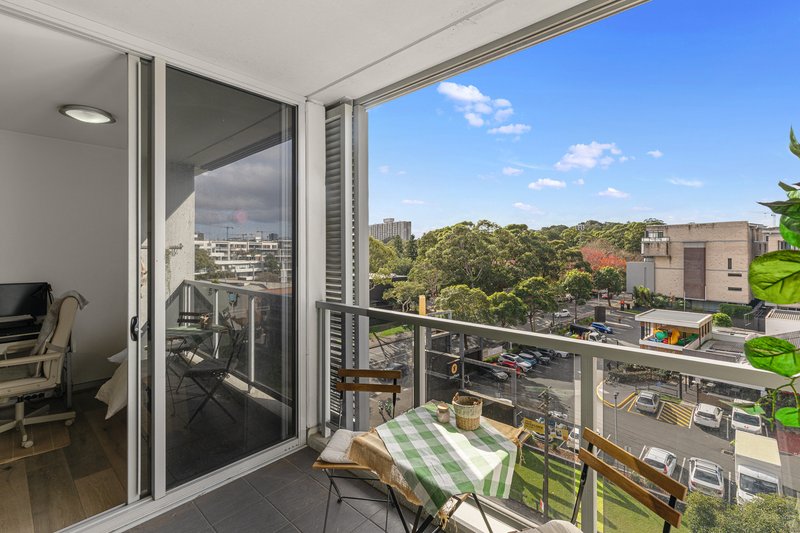 Photo - B505/222 Botany Road, Alexandria NSW 2015 - Image 9