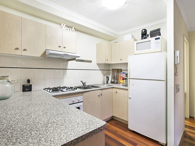 Photo - B5/41 Gotha Street, Fortitude Valley QLD 4006 - Image 6