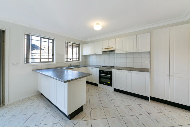 Photo - B/67A Wentworth Avenue, Wentworthville NSW 2145 - Image 2