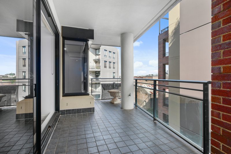 Photo - B707/24-26 Point Street, Pyrmont NSW 2009 - Image 4