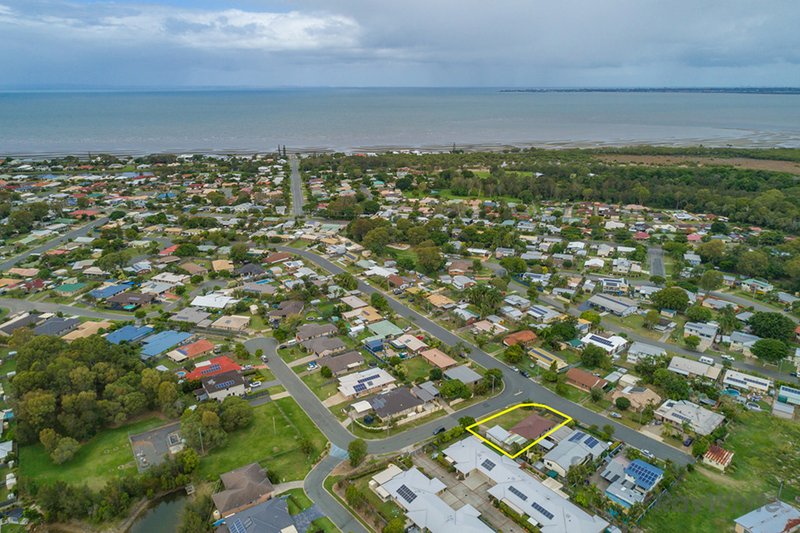 Photo - Beachmere QLD 4510 - Image 14